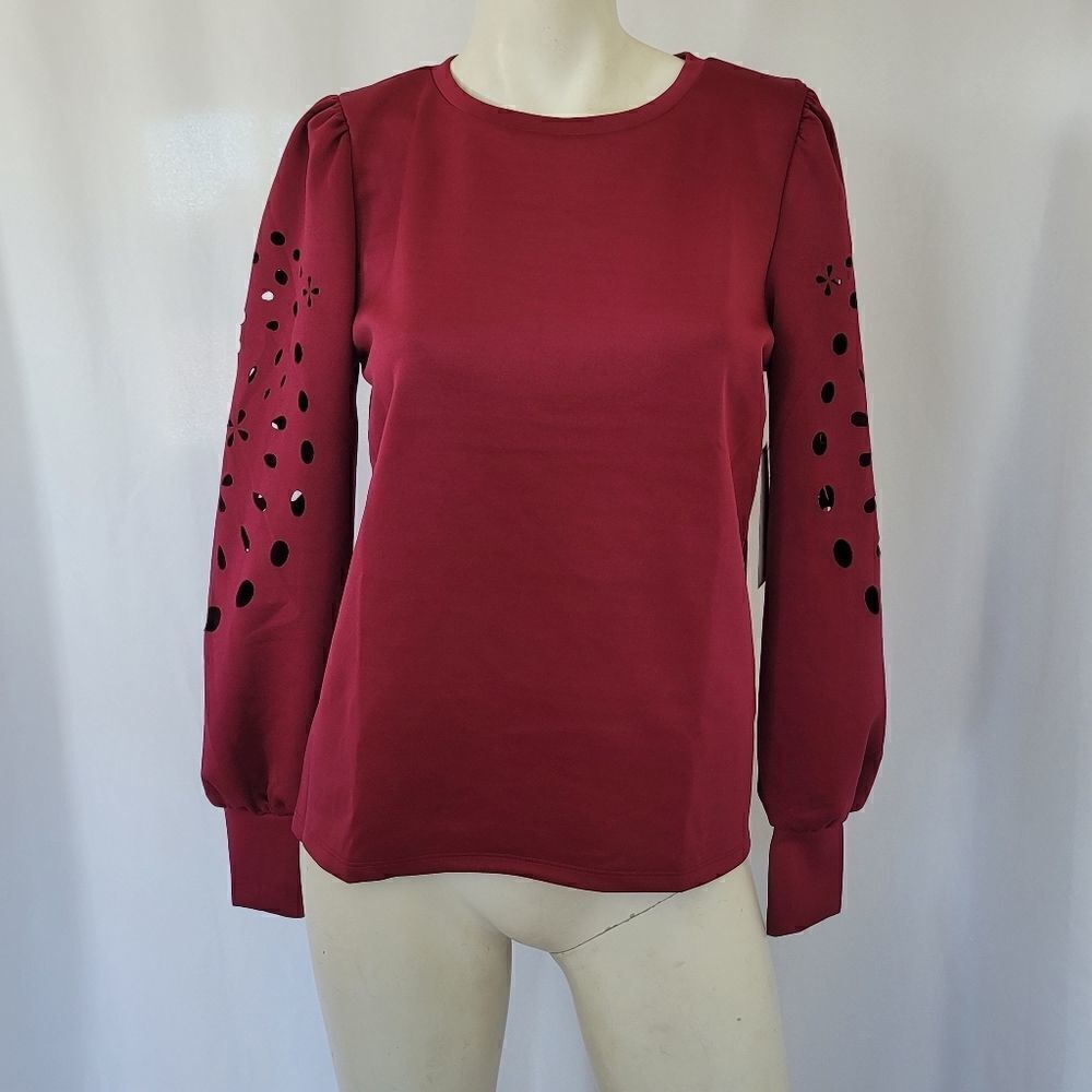 Calligraphie red top  - Picture 3 of 16